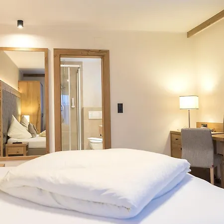 Der Berghof Guest house