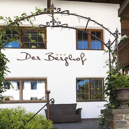 Guest house Der Berghof 3*