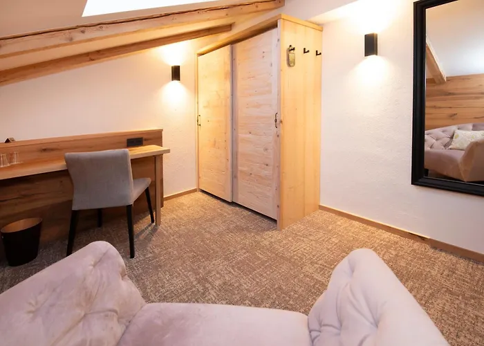 Der Berghof ゲストハウス 3*